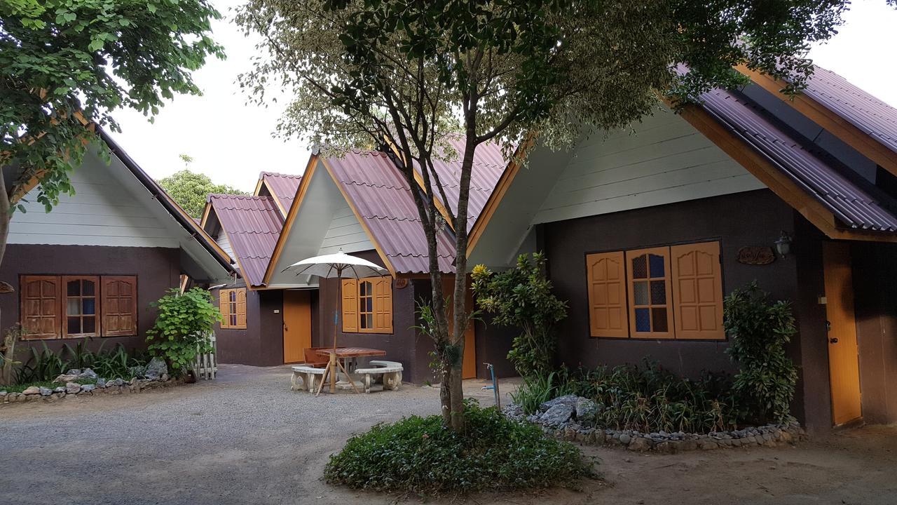 Bansuan Inthanon Resort -Classic House Chom Thong Esterno foto